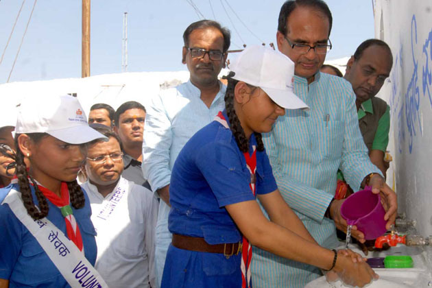 मध्यप्रदेश के हाथ धुलाई विश्व कीर्तिमान को गिनीज बुक ऑफ वर्ल्ड रेकार्ड ने दी मान्यता